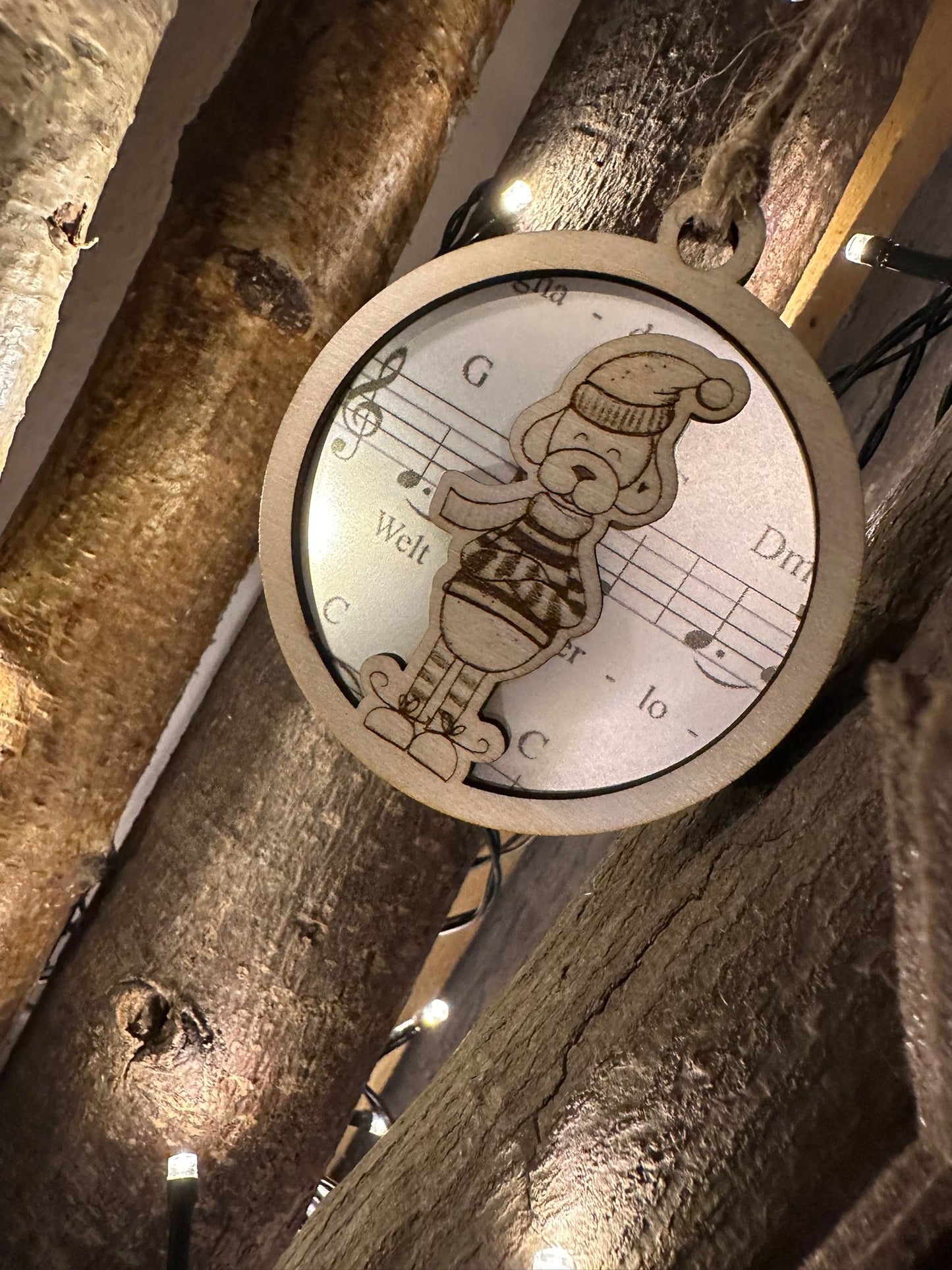 Weihnachtswau, Hund mit Mütze, Weihnachtshund, Laserdatei (Kugelanhänger), svg, png, jpg, print and cut, sublimationsdatei, weihnachten, weihnachtskugel, hund