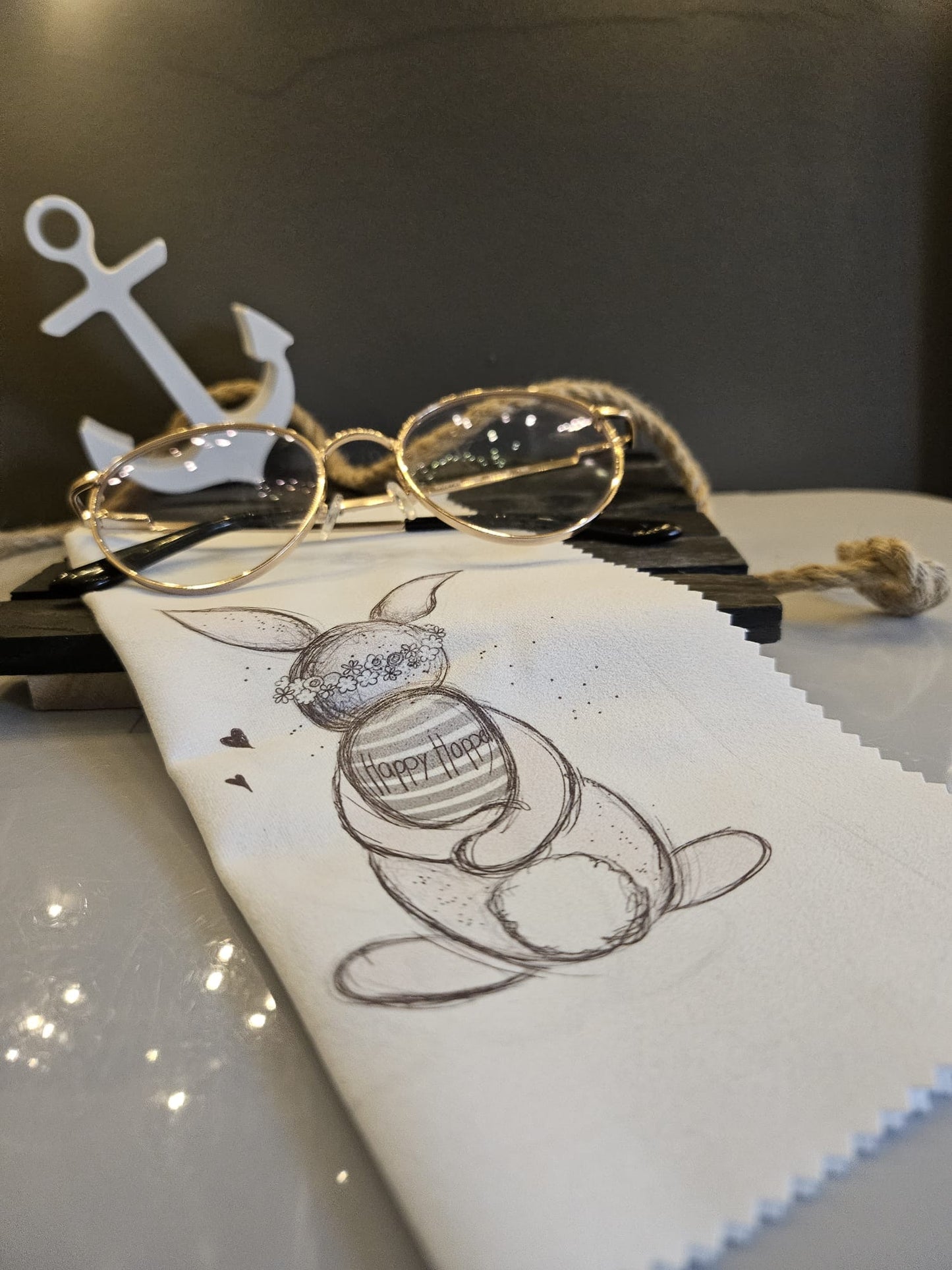Klener Osterhase mit Ei, digitale Datei zum lasern, sublimieren und mehr
