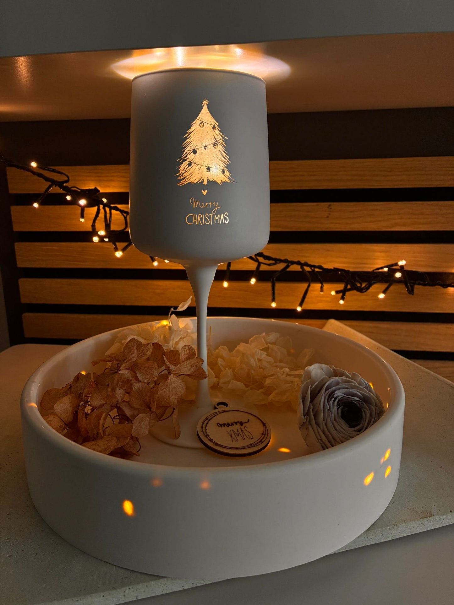 Weihnachtsset, Weihnachtsdatei mit Tannenbaum, Schriftzügen, Zweig und Weihnachtskugeln um Weihnachten zu verschönern, lasern, drucken und sublimieren